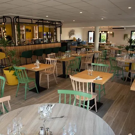 Hotel Campanile A9/a61 3*